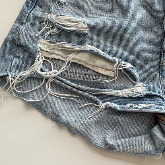 Levis 501 High Rise Denim Distressed Shorts Medium Wash Blue 27 - Picture 5 of 10